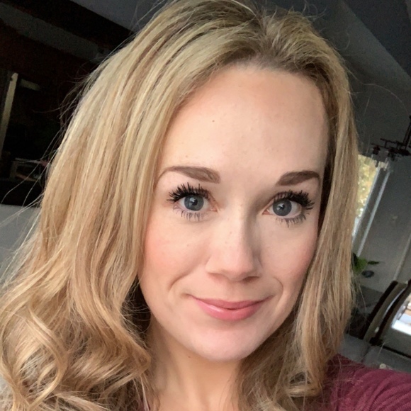 Meet your Posher, Stefanie - Picture 1 of 1